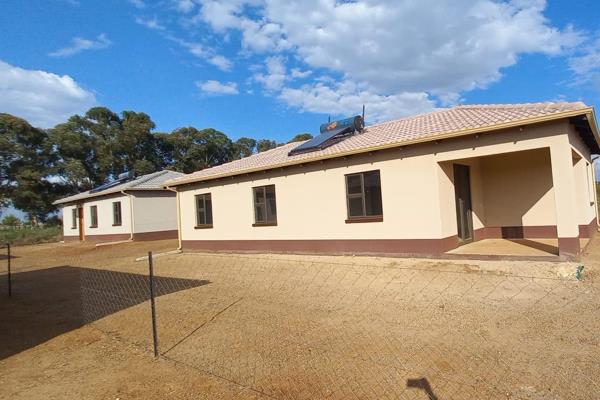 THREE BEDROOM FAMILY HOME | YOU DON&#39;T HAVE TO BE RICH | ACCENT ON VALUE

Why to ...