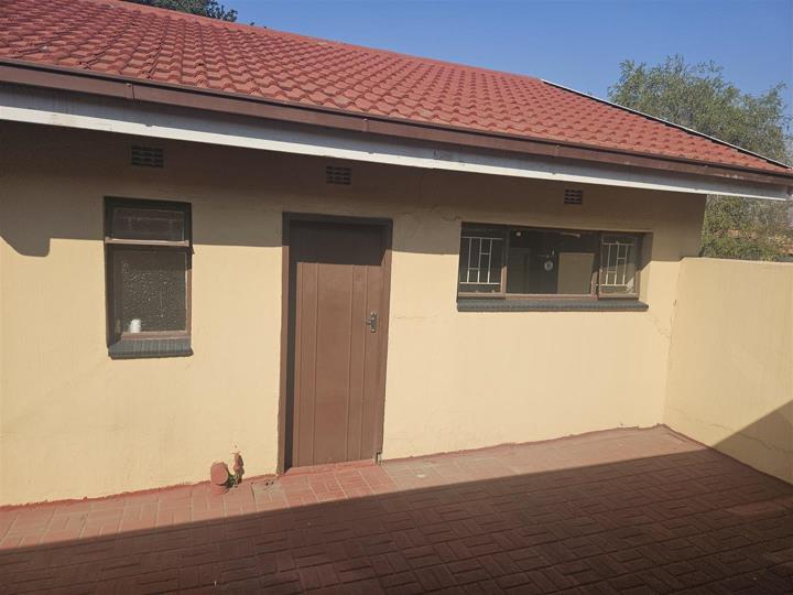 Listing number: P24-116059680, Image number: 2