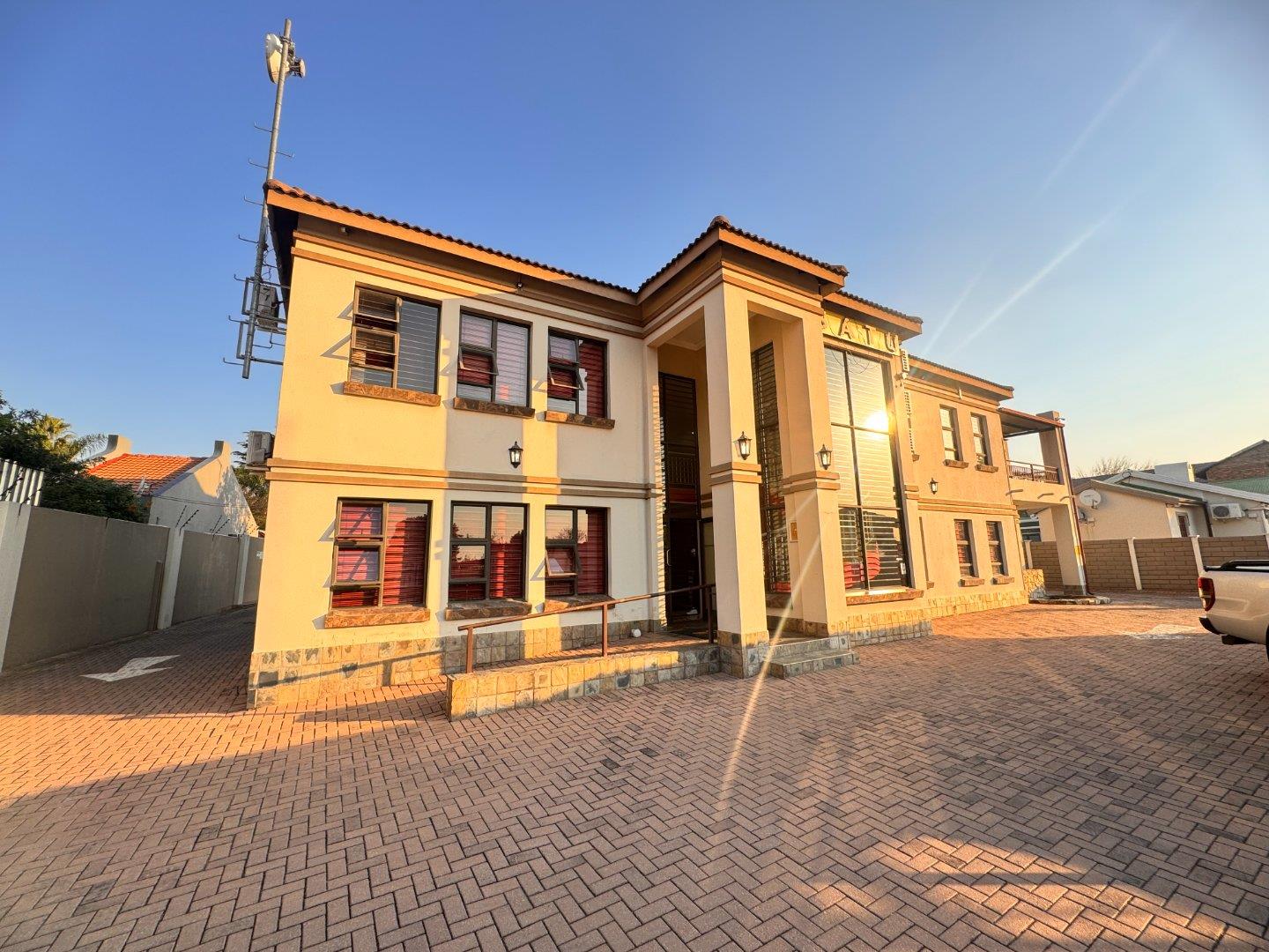 Commercial property to rent in Wierda Park - P24-116061438