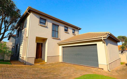 3 Bedroom House for sale in Irene View Estate