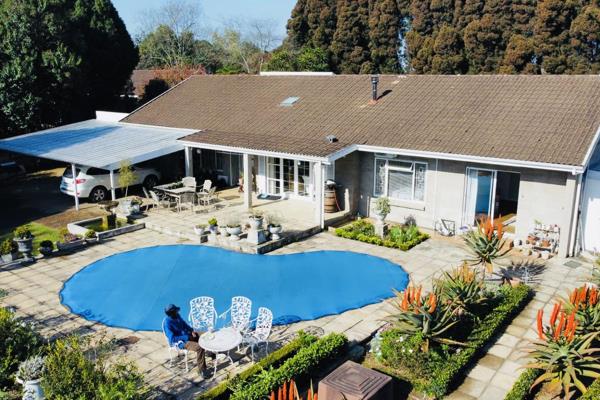 This well secured fully furnished neat and comfortable 1 bedroom garden flat includes an ...