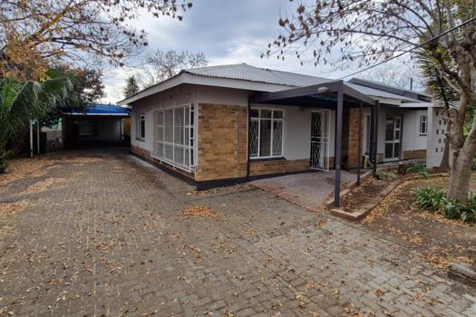 4 Bedroom House for sale in Wilgehof
