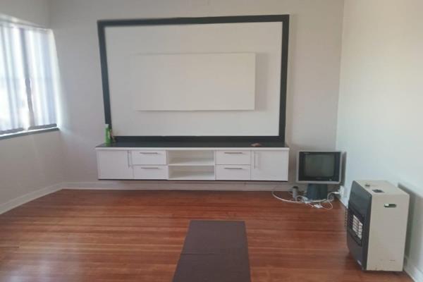 Spacious Home with 3 Additional Rooms, Perfect for Growing Families

Back Rooms:
3 Additional rooms perfect for extra living ...