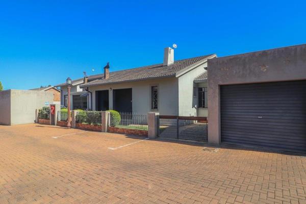 This sale is Subject to Confirmation by the parties involved
Central Park, Potchefstroom, North West
Erf Extent: 285 sqm
Rates approx : ...