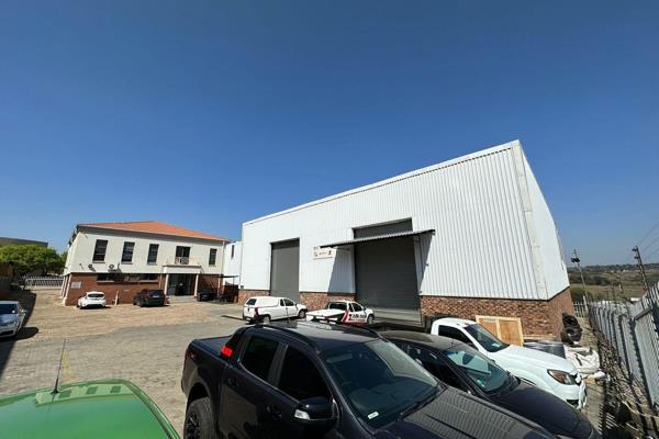 Well kept, exceptionally neat property consisting of approximately 1,000sqm of warehouse ...