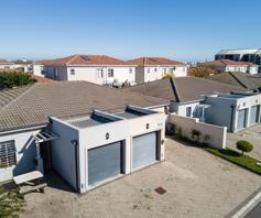 House for sale in Parklands North