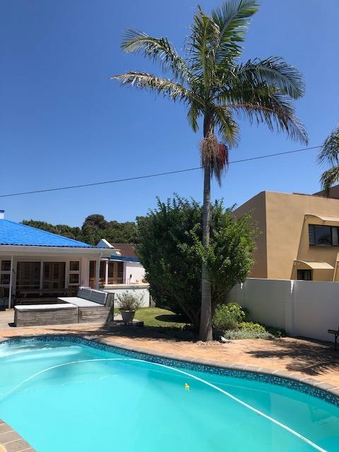 Photo of 4 Bedroom House to rent in Seaside Longships