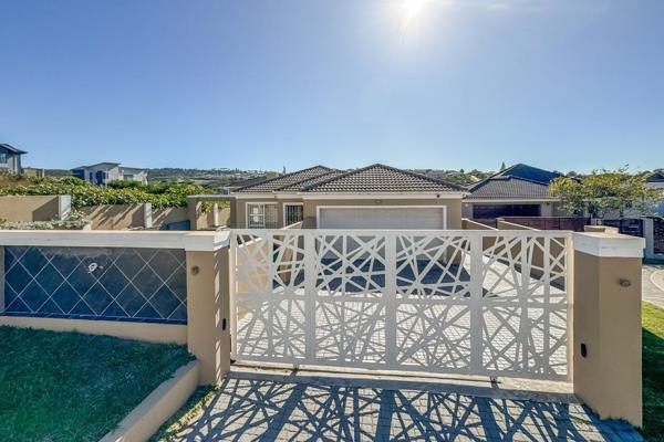 Experience comfortable living in this beautiful 3-bedroom, 2-bathroom house in Lovemore ...