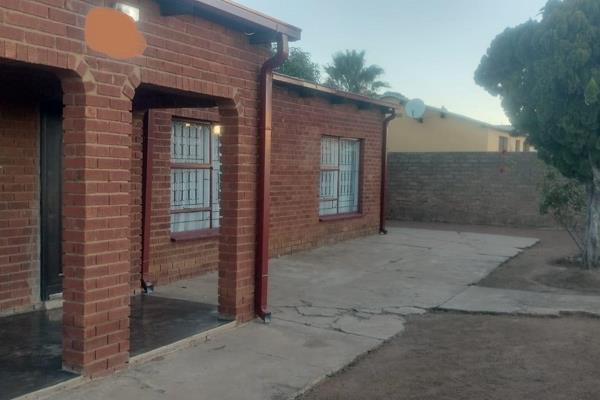 This home offers 3 spacious bedrooms, 1 family bathroom . A fitted kitchen and a lounge.

The yard is partly paved, Situated along the main route and close to most amenities.

Call us today to book a viewing appointment.