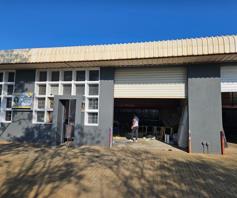 Industrial ƽ̨ for sale in Alrode