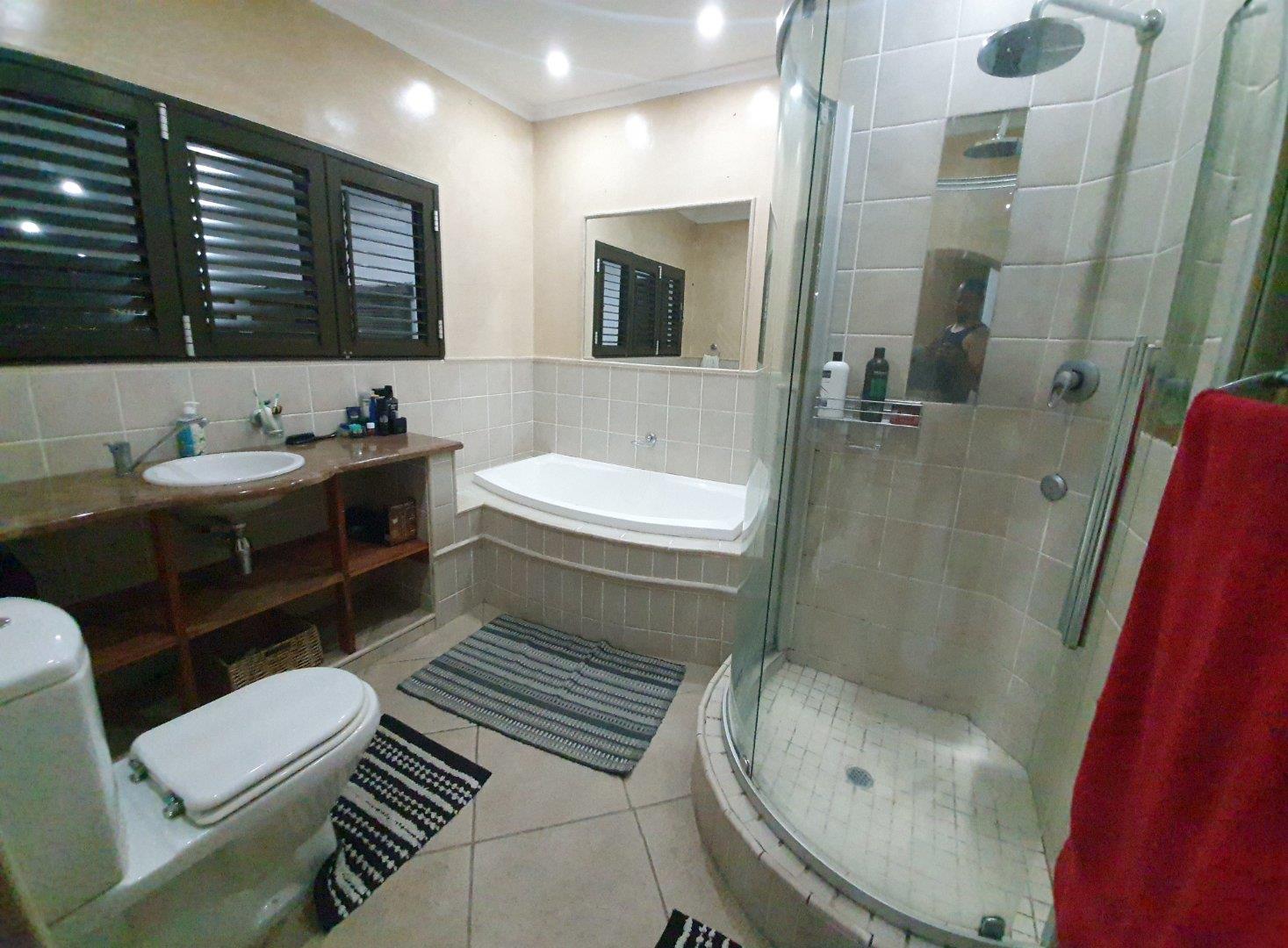Photo of 3 Bedroom House to rent in Mountainside