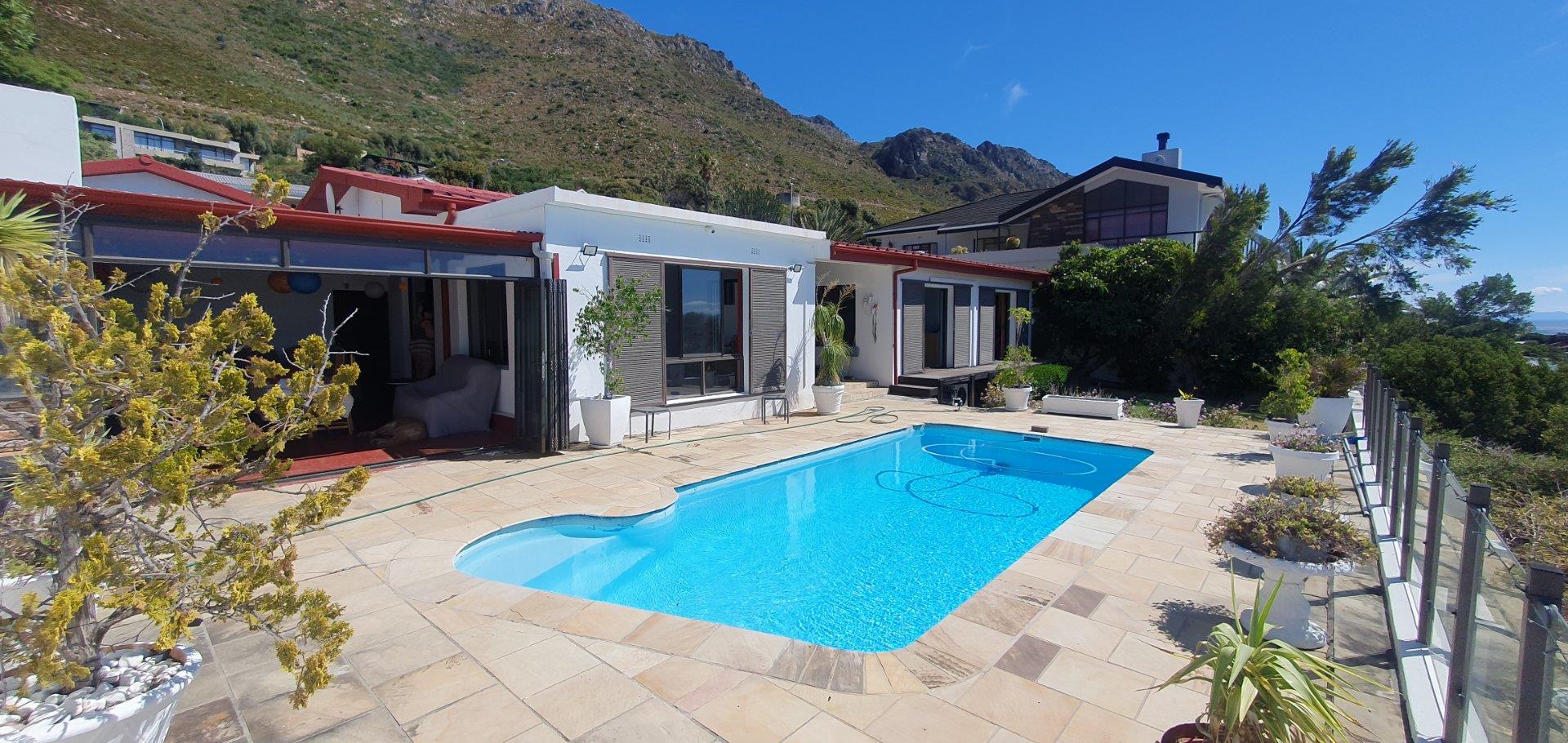 Photo of 3 Bedroom House to rent in Mountainside
