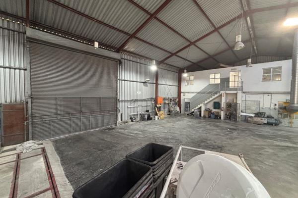 This well-equipped 750m2 panel shop in the heart of Neave’s industrial zone presents an ...