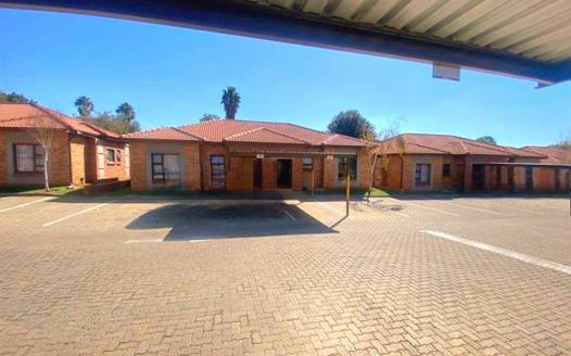 2 Bedroom Townhouse for sale in Wilgeheuwel