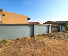 House for sale in Palm Ridge