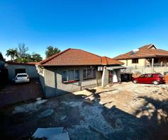 House for sale in Montclair