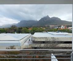 Apartment / Flat for sale in Rondebosch