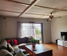 House for sale in Bluff