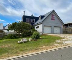 House for sale in Pringle Bay