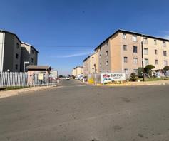Apartment / Flat for sale in Jabulani