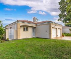 Townhouse for sale in Sonstraal Heights