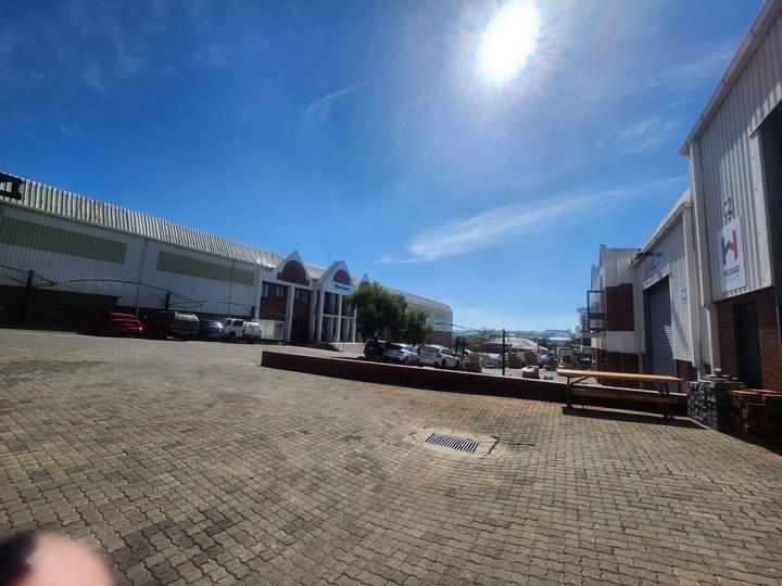 Listing number: P24-115978010, Image number: 2, Image