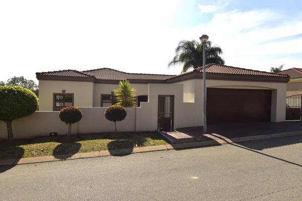 Discover your dream family home in this stunning 3-bedroom, 2-bathroom oasis!
Perfectly designed for both comfort and entertainment ...