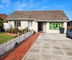 House for sale in Elsies River