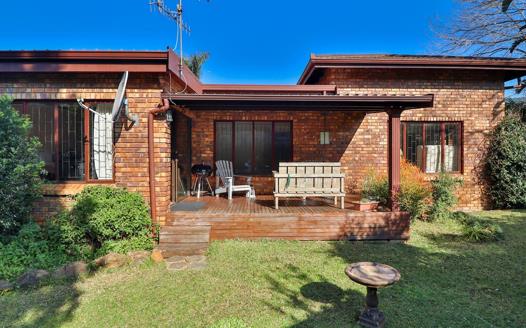3 Bedroom Townhouse for sale in Oak Park