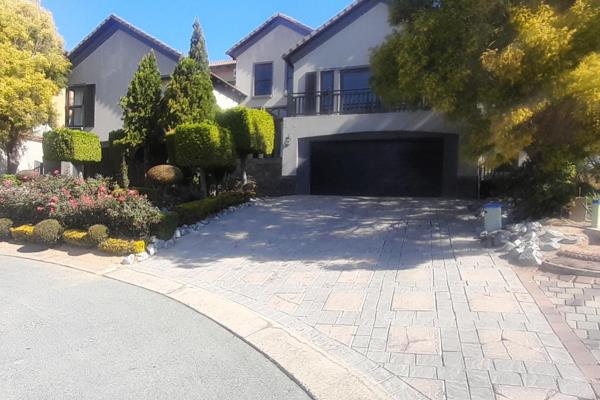 To view this property:
- Kindly use the &quot;Make an Enquiry / Contact Agent&quot; option.
- In the message, please specify which ...