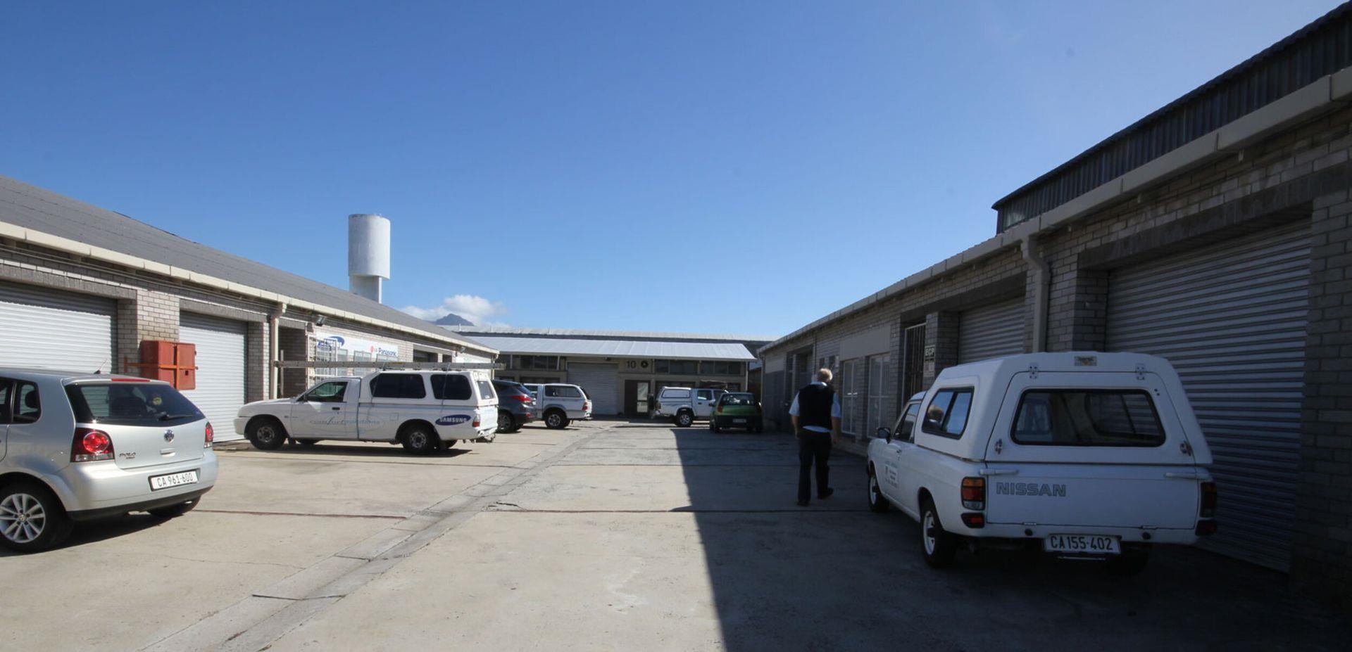 Industrial property to rent in Maitland