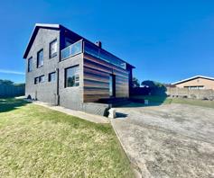 House for sale in Pearly Beach