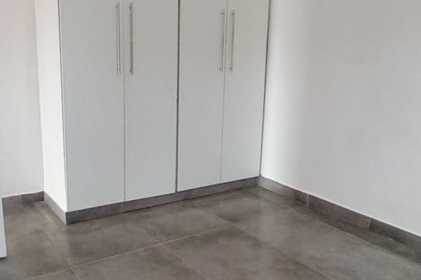 Property is a free standing house in a security complex.
Close to shops, schools, and ...