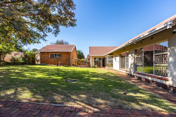 Immaculate Family Home on 1389m&#178; Stand in Tranquil Winchester Hills

Situated on ...