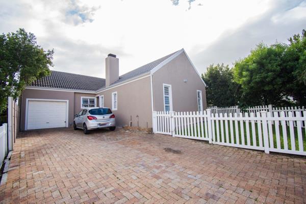 Situated in Mount Villa Estate, a small gated&#160;community consisting of only 35 homes ...