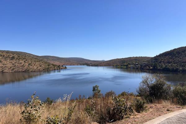 Beautiful 990m&#178; stand for sale in the peaceful Fish Eagle Bay estate, with stunning views of the dam and surrounding nature. This ...