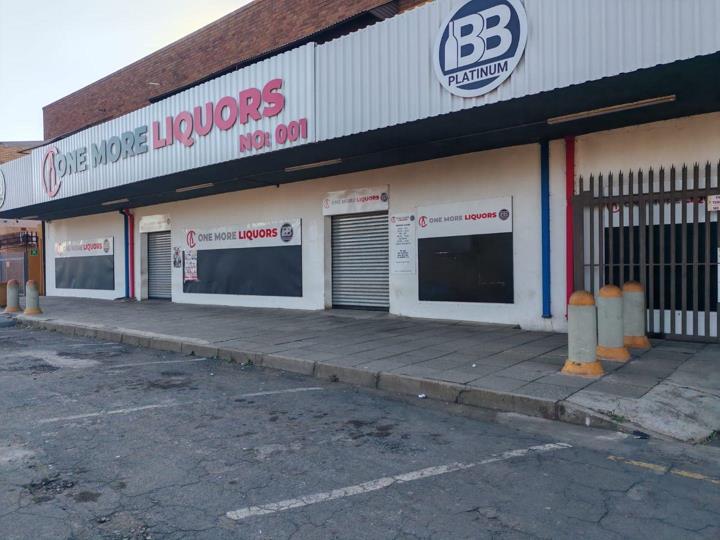 Commercial property for sale in Three Rivers - P24-116131275