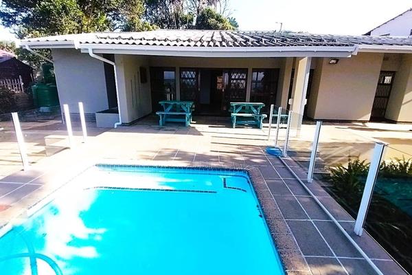 Welcome to your ideal family haven on the breathtaking Umzumbe coast. This beautifully maintained 3-bedroom, 3-bathroom home is ...