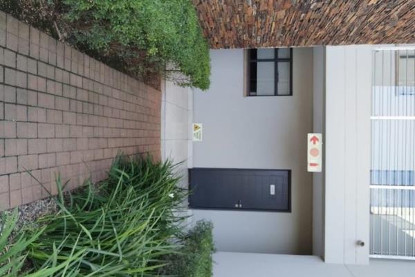 2 Bedrooms 1with ensuite bathroom, 1 additional bedroom with a separate bathroom, modern ...