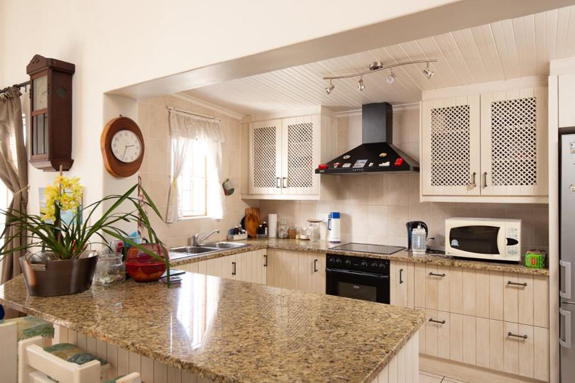 Listing number: P24-117063060, Image number: 2