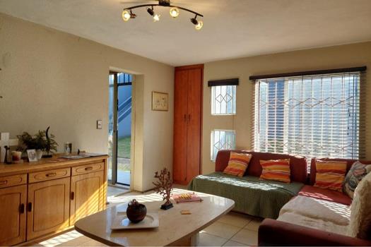 2 Bedroom Townhouse for sale in Mulbarton