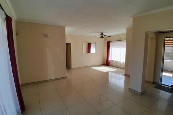 This property is in mint condition and situated in a very good area of Sonlandpark  close to schools and local shops.

Offering ...