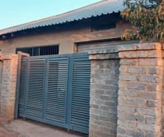 House for sale in Tembisa Central