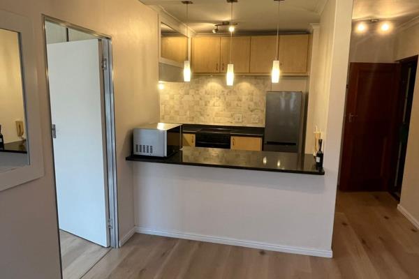 Wynberg, Modern 1 Bedroom with stylish finishes. Secure complex. Parking bay. Open plan ...