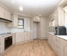 House for sale in Rangeview