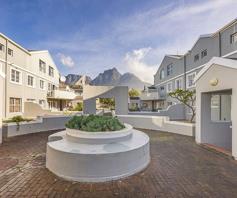 Apartment / Flat for sale in Rondebosch