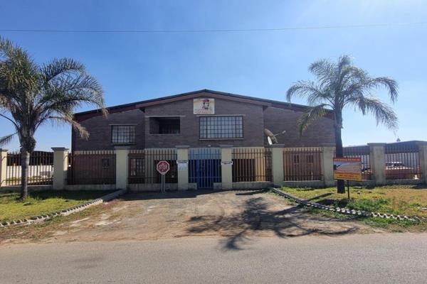 This 680m2 freestanding industrial property offers a practical and versatile layout ...