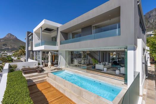 7 Bedroom House for sale in Camps Bay