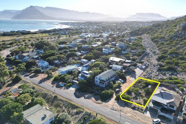 *** INVITING OFFERS ***

EXCLUSIVE LISTING

This is one of the last remaining plots ...