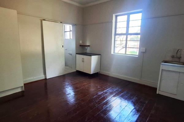 Looking for a neat, secure place to call your own? This open-plan bachelor apartment offers convenient living close to town, ideal for ...
